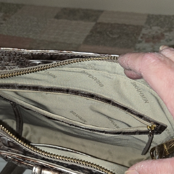 Brahmin Leia Crossbody Bag In Silver Lining Melbourne. NWT - Picture 13 of 16